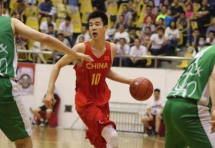 3377体育官网- 兰斯青训营再出天才，十六岁中场首秀即献助攻  
